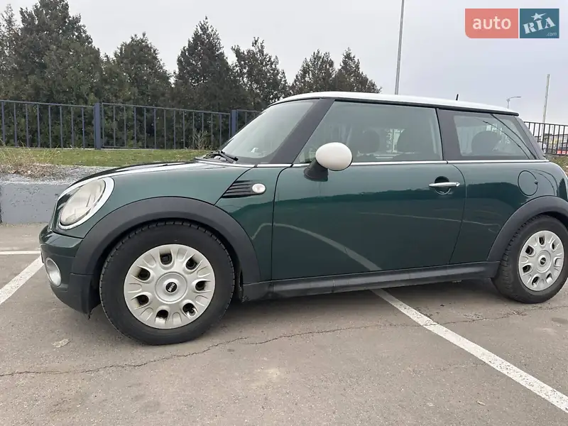 Хэтчбек MINI Hatch 2008 в 