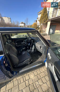 Хэтчбек MINI Hatch 2004 в 