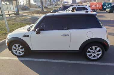 Хэтчбек MINI Hatch 2010 в Киеве