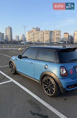 Хетчбек MINI Hatch 2012 в Києві