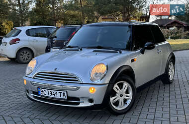 Хэтчбек MINI Hatch 2004 в Дрогобыче