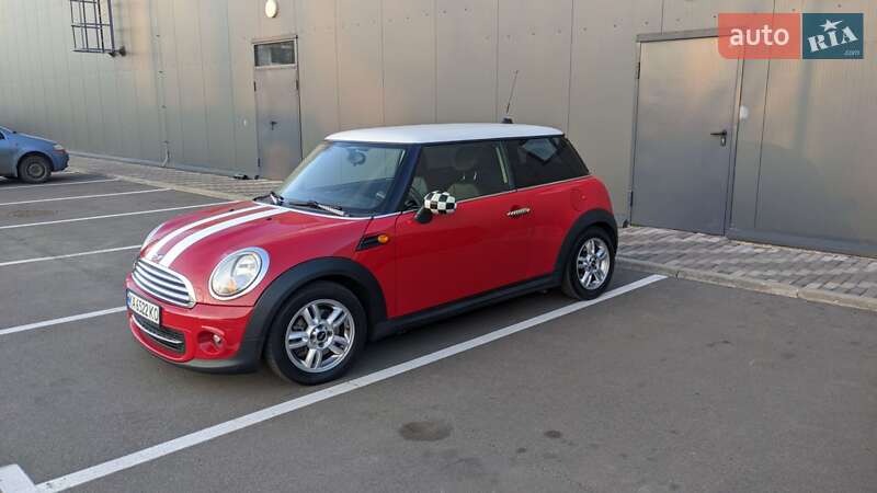 Хетчбек MINI Hatch 2012 в Києві