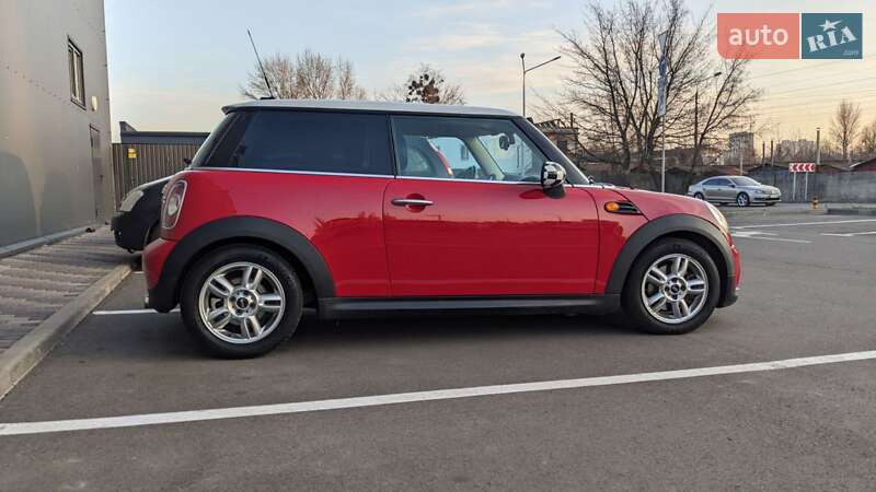 Хетчбек MINI Hatch 2012 в Києві