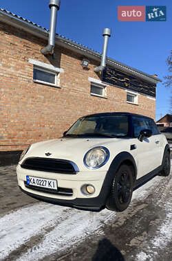 Хетчбек MINI Hatch 2008 в Лубнах