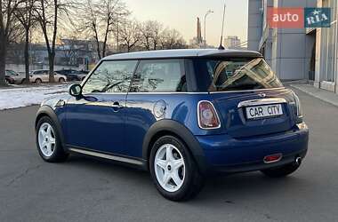 Хэтчбек MINI Hatch 2006 в 