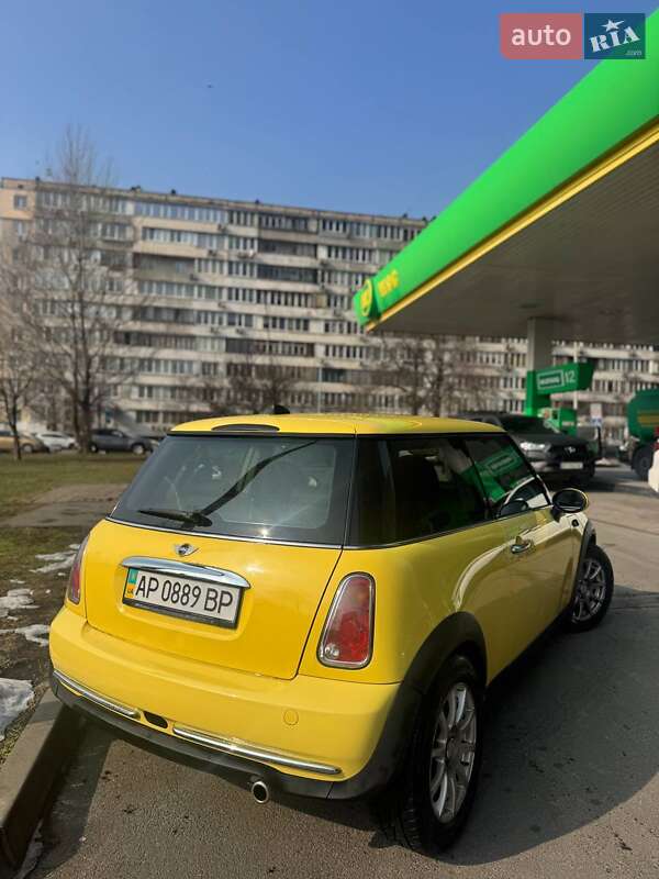 Хетчбек MINI Hatch 2005 в Києві фото 4 Хетчбек MINI Hatch 2005 в Києві