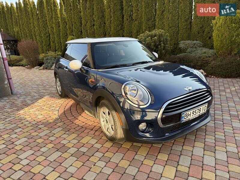Хетчбек MINI Hatch 2014 в Хусті