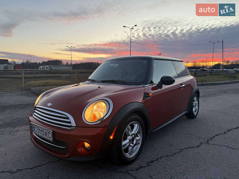 Хэтчбек MINI Hatch 2011 в 