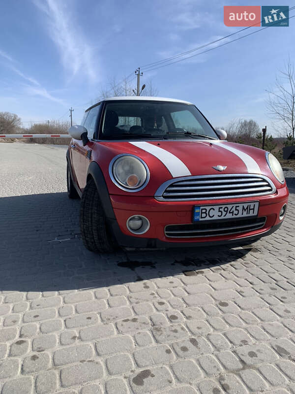 Хэтчбек MINI Hatch 2007 в Львове