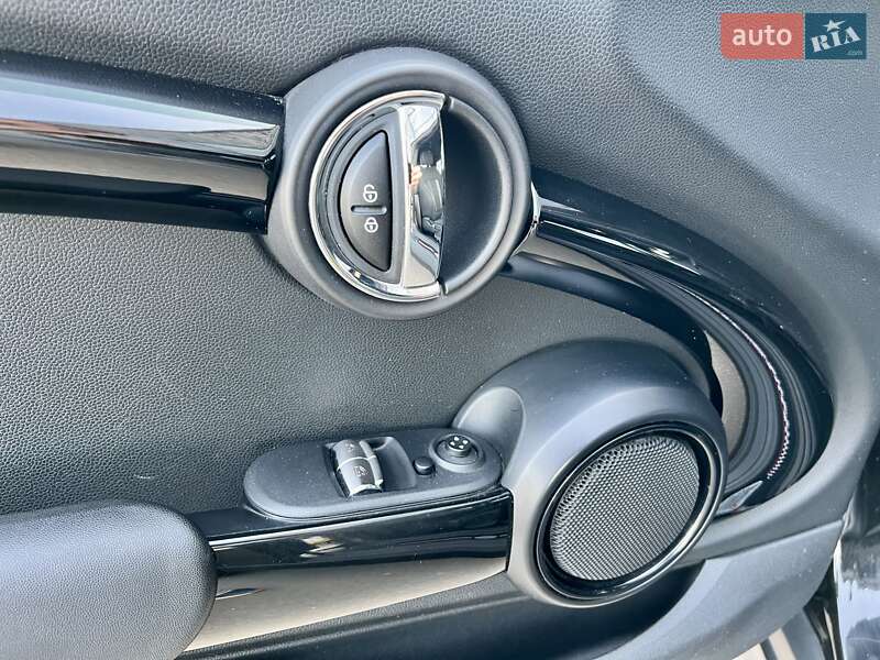 Хетчбек MINI Hatch 2017 в Києві