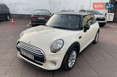 Хэтчбек MINI Hatch 2014 в Киеве