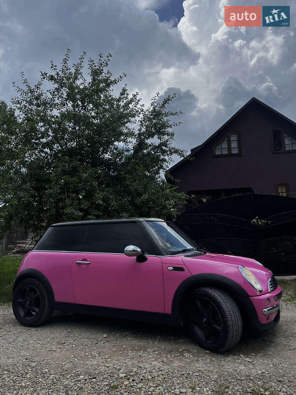 Хэтчбек MINI Hatch 2003 в Черной Тисе