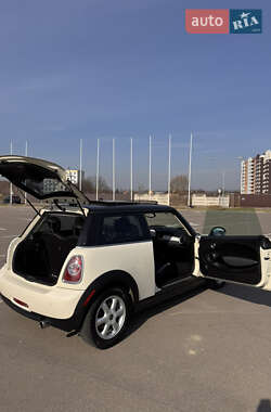 Хэтчбек MINI Hatch 2011 в 