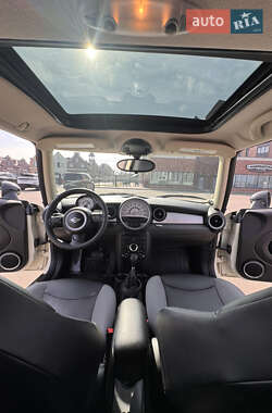 Хэтчбек MINI Hatch 2011 в 