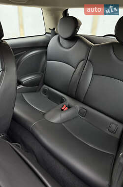 Хэтчбек MINI Hatch 2011 в 