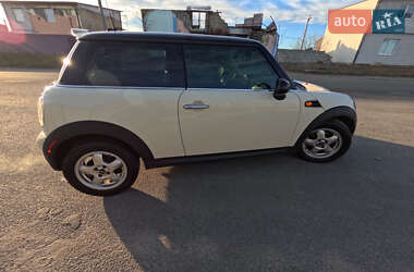 Хетчбек MINI Hatch 2010 в 