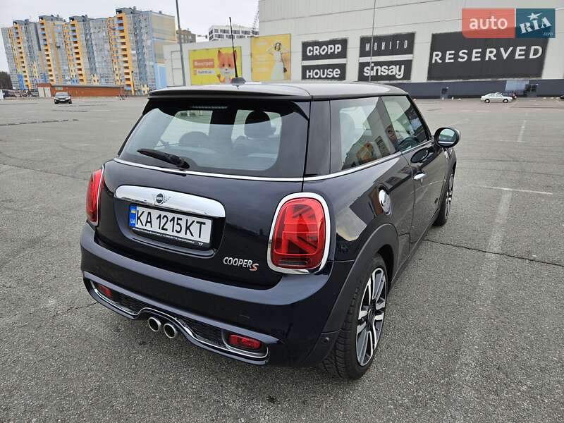 Хетчбек MINI Hatch 2019 в Києві