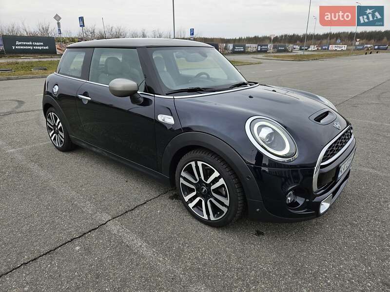 Хетчбек MINI Hatch 2019 в Києві