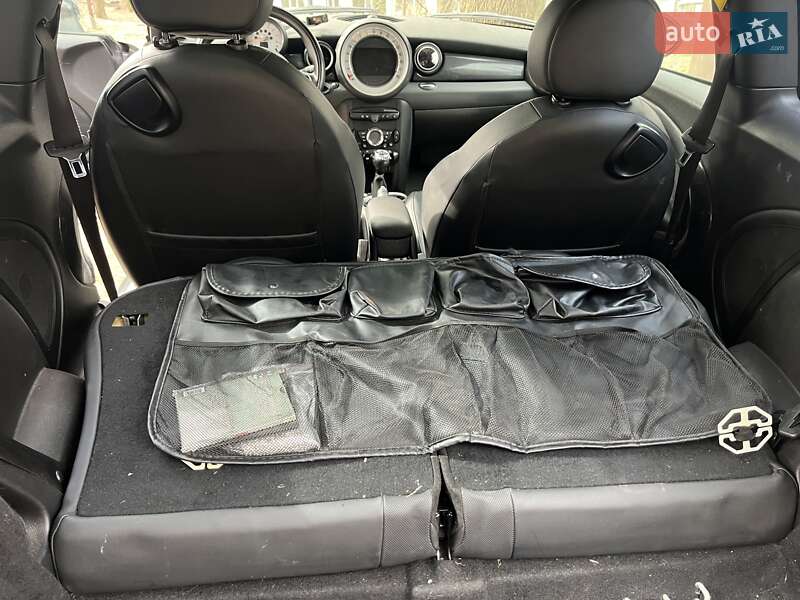 Хетчбек MINI Hatch 2010 в Дніпрі