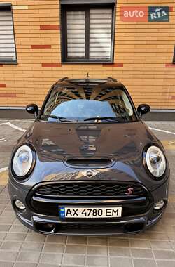 Хетчбек MINI Hatch 2017 в 