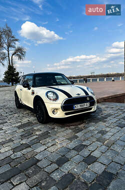 Хэтчбек MINI Hatch 2015 в 