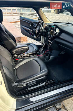 Хэтчбек MINI Hatch 2015 в 