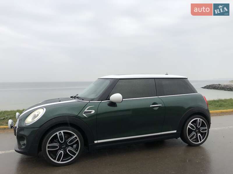 Хэтчбек MINI Hatch 2015 в 