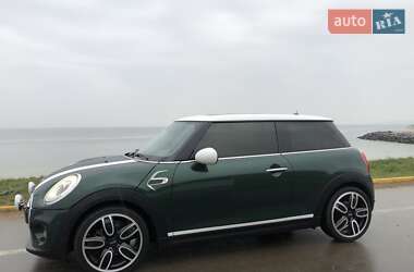 Хэтчбек MINI Hatch 2015 в 