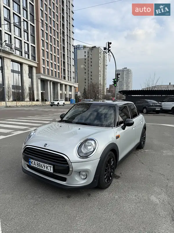 Хэтчбек MINI Hatch 2018 в 