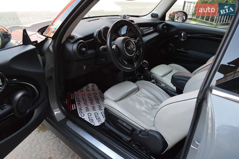 Хетчбек MINI Hatch 2014 в Львові