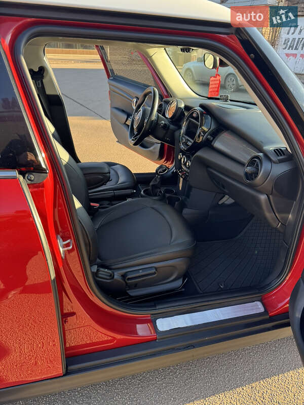 Хетчбек MINI Hatch 2016 в Кривому Розі фото 11 Хетчбек MINI Hatch 2016 в Кривому Розі