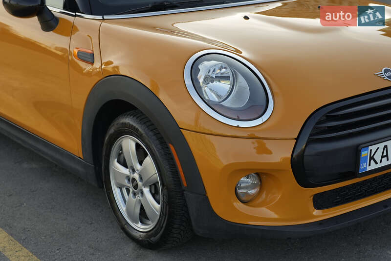 Хетчбек MINI Hatch 2014 в Києві