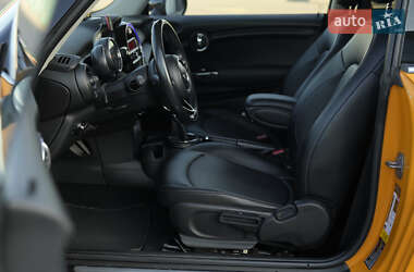 Хетчбек MINI Hatch 2014 в 