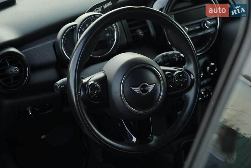 Хетчбек MINI Hatch 2014 в Києві