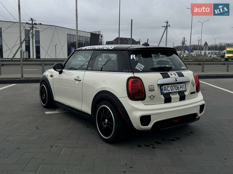Хетчбек MINI Hatch 2015 в Луцьку фото 5 Хетчбек MINI Hatch 2015 в Луцьку