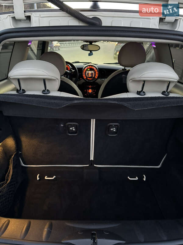 Хетчбек MINI Hatch 2010 в Києві