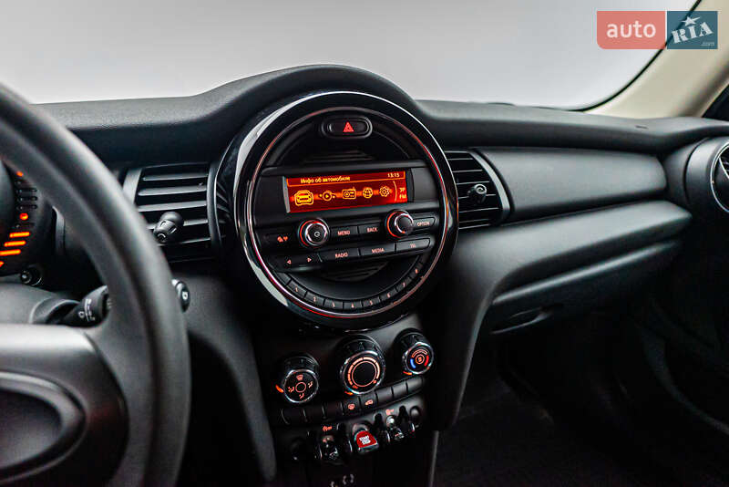 Хетчбек MINI Hatch 2016 в Києві