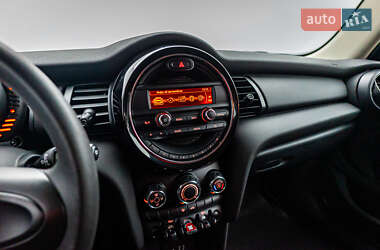Хетчбек MINI Hatch 2016 в 