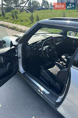 Хетчбек MINI Hatch 2014 в 