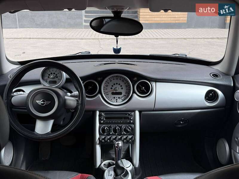 Хэтчбек MINI Hatch 2006 в Днепре
