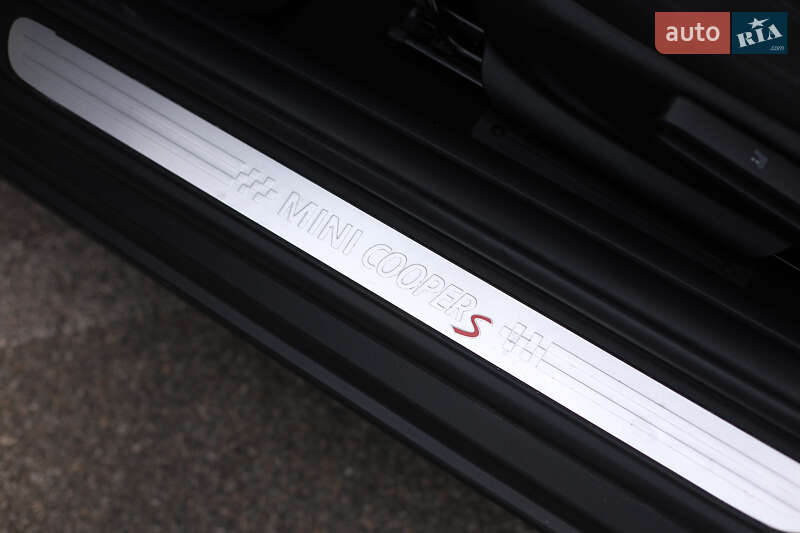 Хэтчбек MINI Hatch 2017 в Киеве фото 22 Хэтчбек MINI Hatch 2017 в Киеве