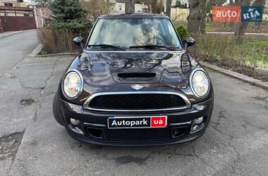 Хетчбек MINI Hatch 2013 в 