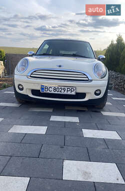 Хэтчбек MINI Hatch 2010 в 