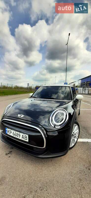 Хетчбек MINI Hatch 2022 в Запоріжжі