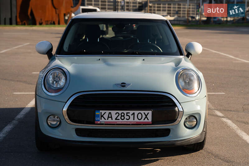 Хетчбек MINI Hatch 2014 в Києві