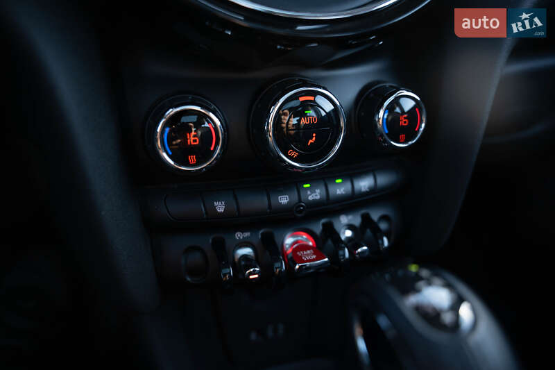 Хетчбек MINI Hatch 2014 в Києві