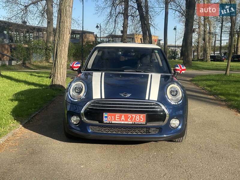 Хэтчбек MINI Hatch 2016 в Киеве