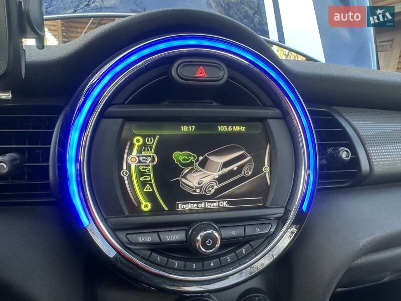 Хэтчбек MINI Hatch 2016 в Киеве