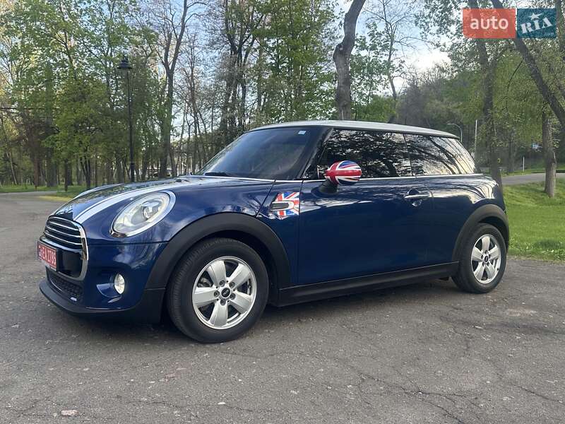 Хетчбек MINI Hatch 2016 в Києві