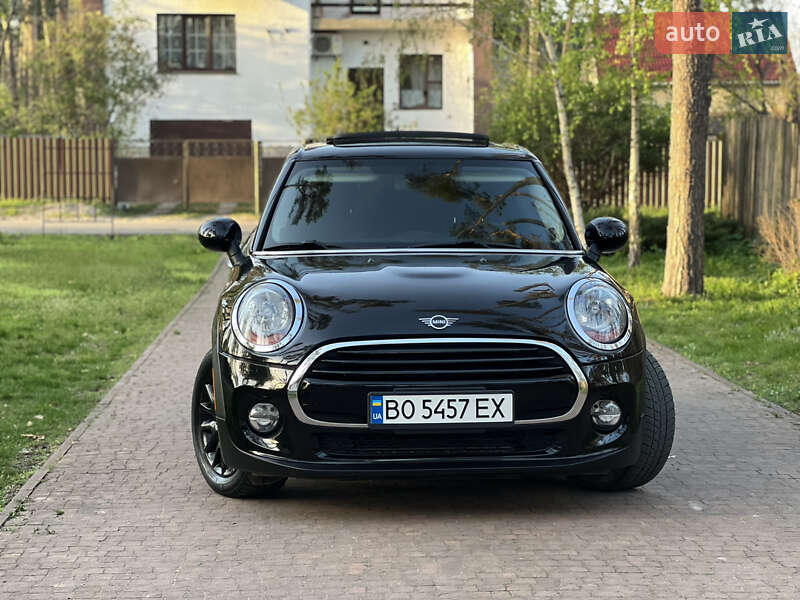 Хетчбек MINI Hatch 2017 в Києві